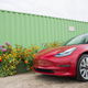 Illustration for article titled The 2018 Tesla Model 3 Long Range Is the Perfect Mix of Ordinary and Revolutionaryem/em